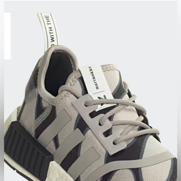 HOST PICK 🎉🥳🙌NIB ADIDAS X MARIMEKKO NMD_R1 SHOES - Picture 10 of 14